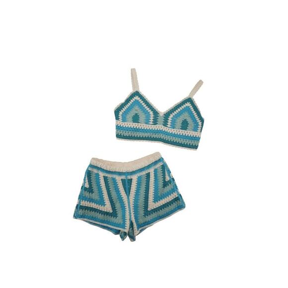 Rebellion Again Blue Cream Crochet Knit Two Piece Set Tank Top & Shorts Size L - Picture 2 of 9